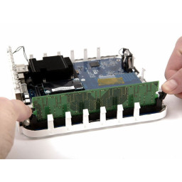 Замена оперативной памяти Mac mini (PowerPC)